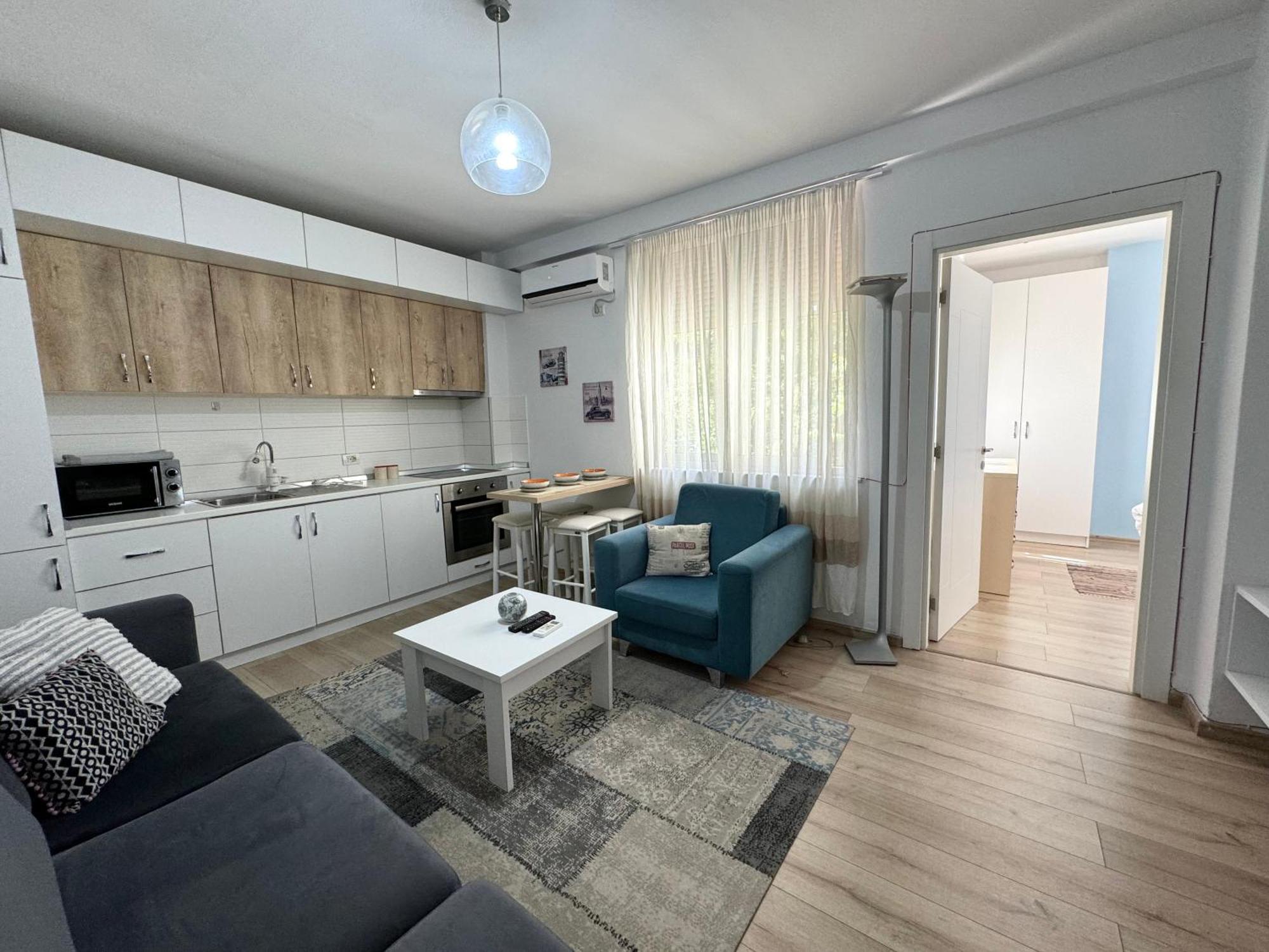 Apartment In The New Bazaar Of Tirana - Hana Blu Luaran gambar